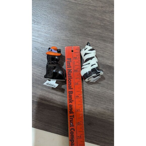 Black Cat & Mummy Cat Ceramic Salt & Pepper Shakers Halloween Decor 3" Set new - Picture 5 of 6